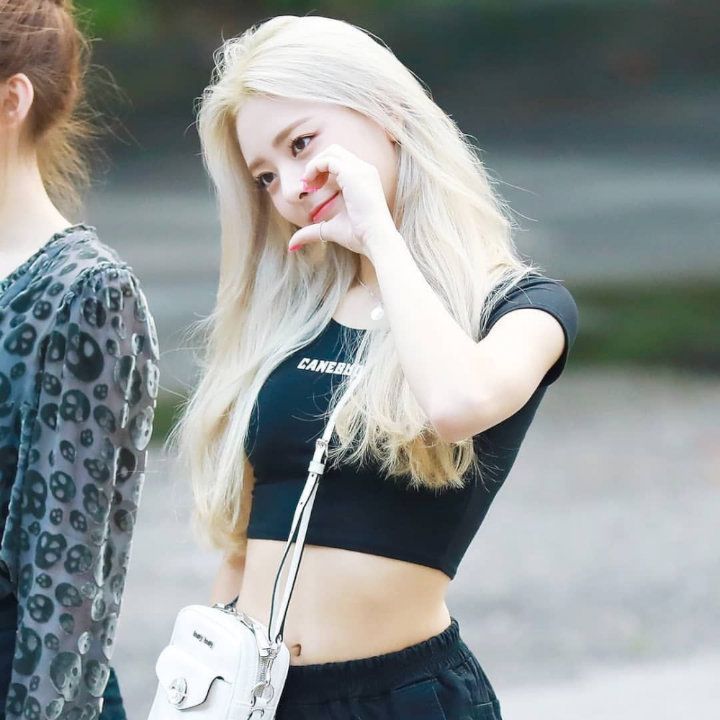 Fans dan Netizen Bersyukur Yuna Debut di ITZY Bukan NMIXX, Ini Alasannya