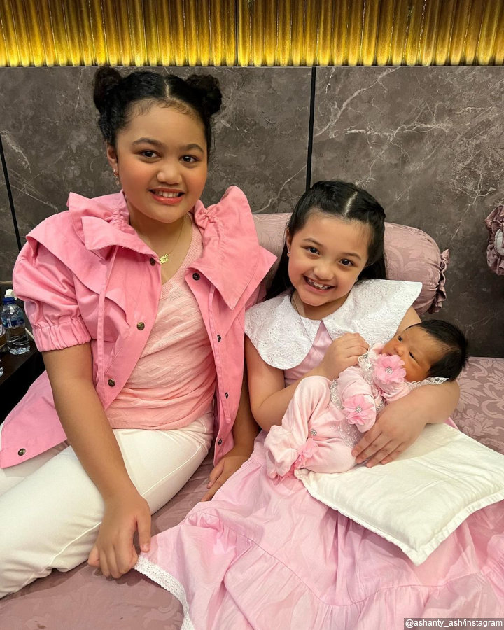 Kompakan bareng tante Arsy dan Amora
