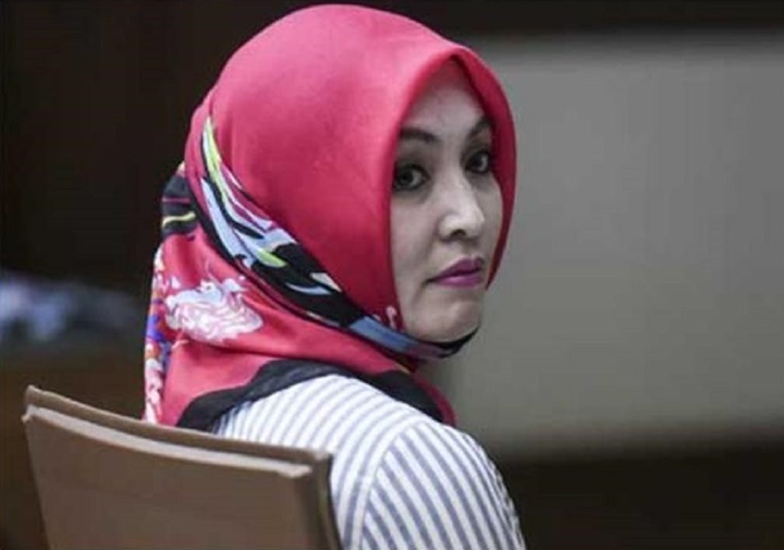 aktif di dunia hiburan Tanah Air