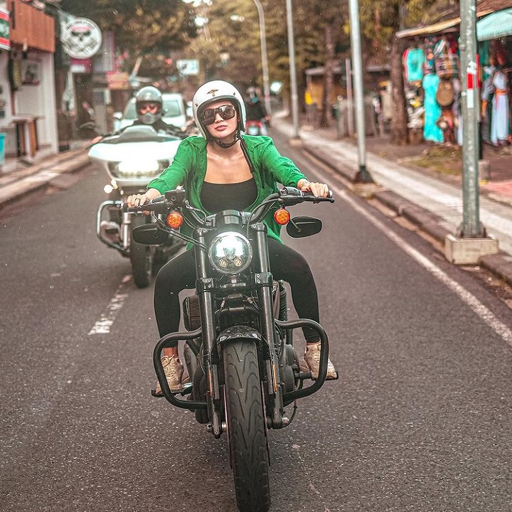 <i>Riding</i> di Bali