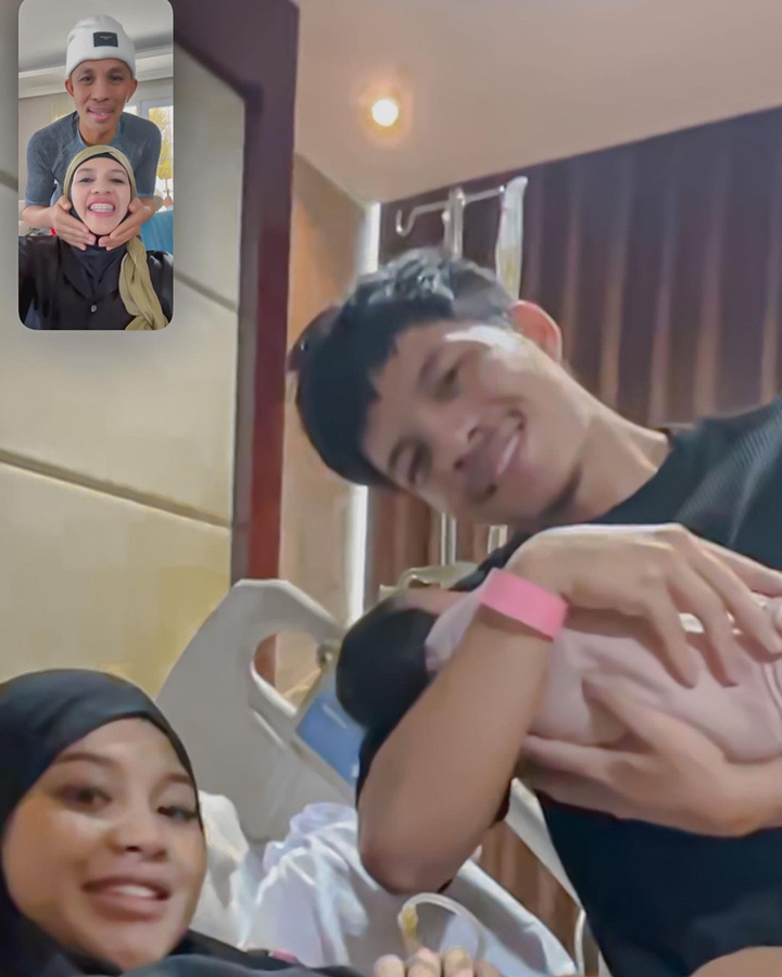 Saat <i>Video Call</i> Bersama Ortu Atta