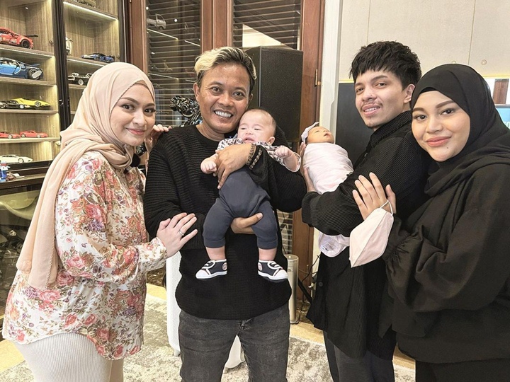 Bersama Keluarga Sule