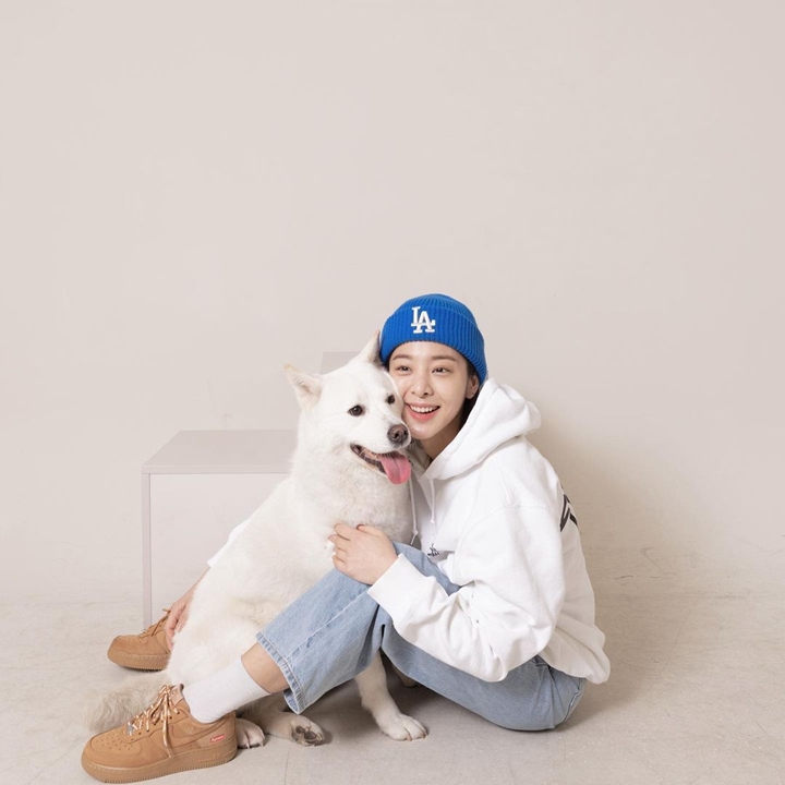 <i>Photoshoot</i> Dengan Anjing Tersayang