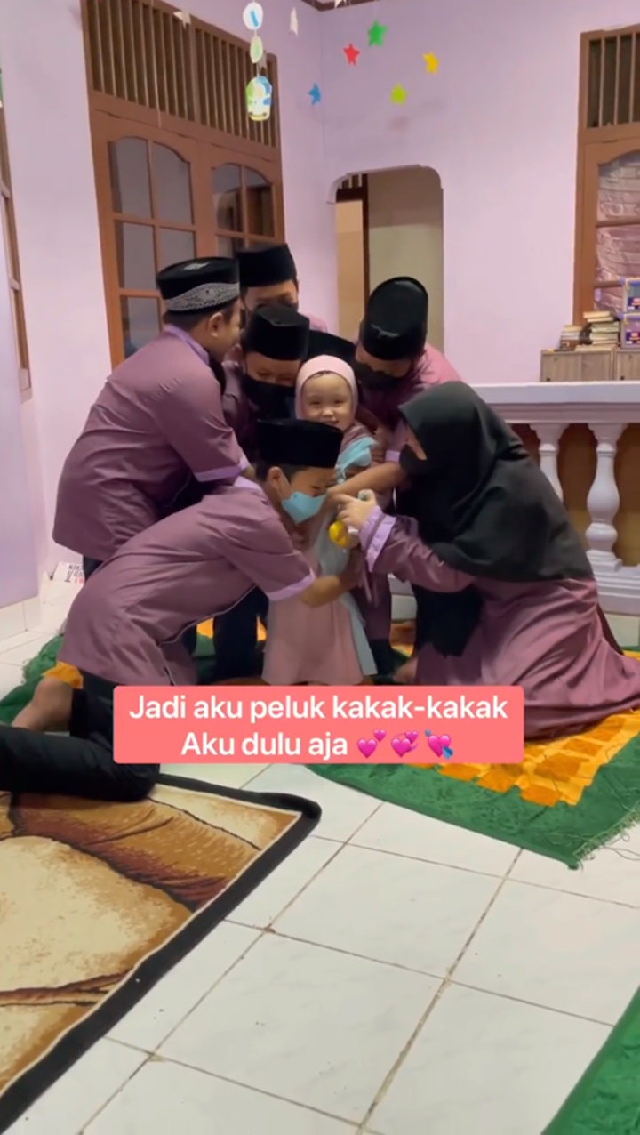 Momen Hangat Saat Aksi Sosial