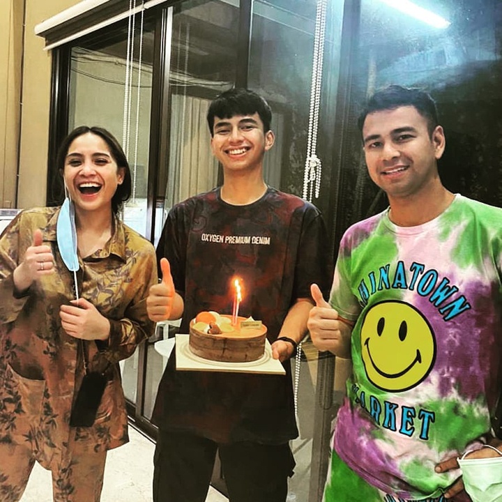 Kejutan Manis Dari Gigi dan Raffi