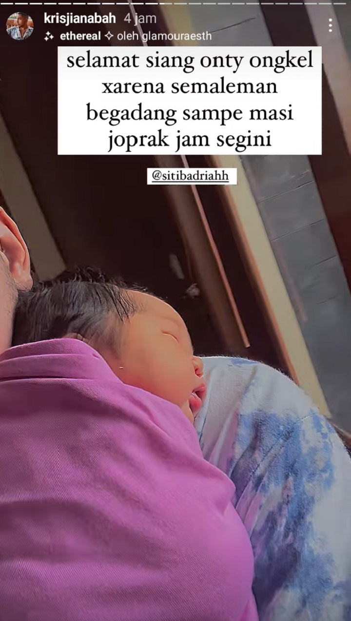 Xarena anteng dan menggemaskan