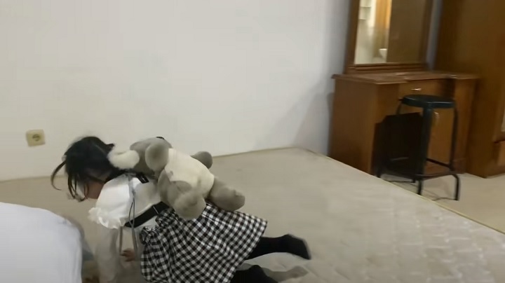 Lala girang banget