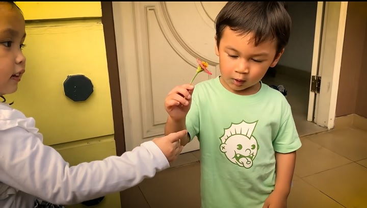 interaksi manis lala dan kiano
