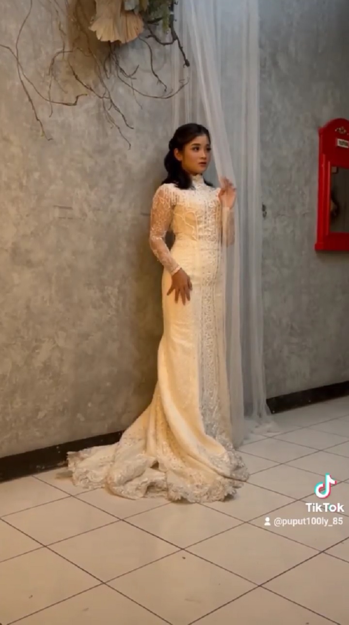 Chika Cantik dengan gaun putih