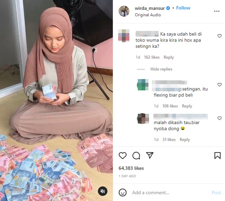 Sang Ayah Butuh Uang, Wirda Mansur Pamer Bagi-bagi THR Ala Crazy Rich Tuai Sindiran Pedas