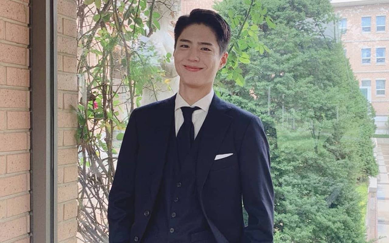 Park Bo Gum Kejutkan Rekan Artis Tak Sengaja Berjumpa Saat Lari Pagi