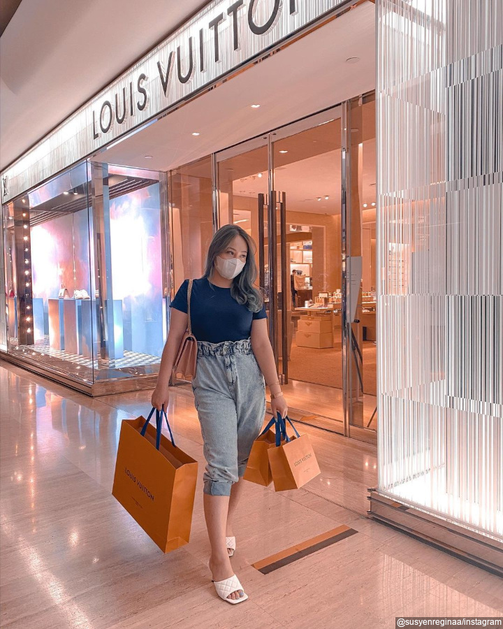 outfit simpel pergi belanja