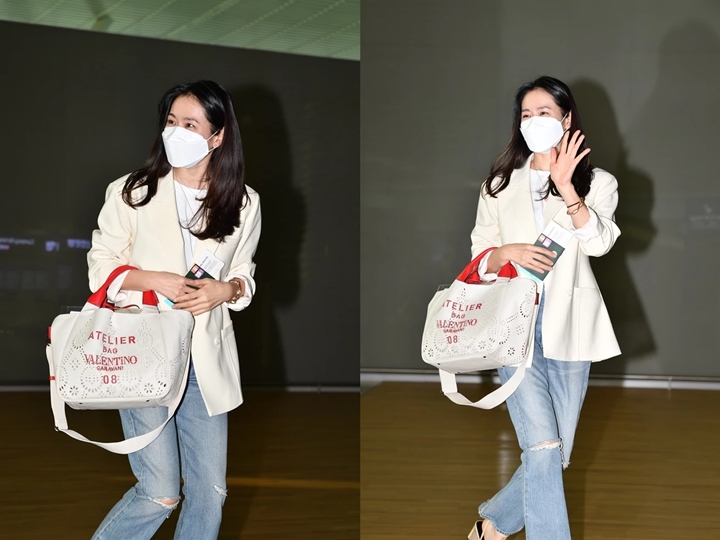 Simple Tapi Modis, Total Harga Outfit Son Ye Jin Bulan Madu Bikin Kaget 1