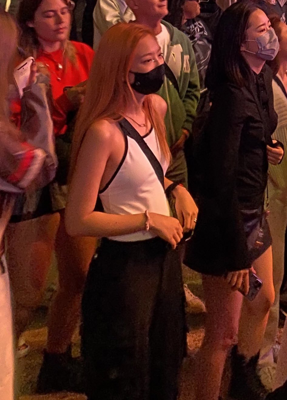 Jennie Rupanya Turut Hadir di Coachella Hari Kedua, Lihat Penampilan Reuni 2NE1?