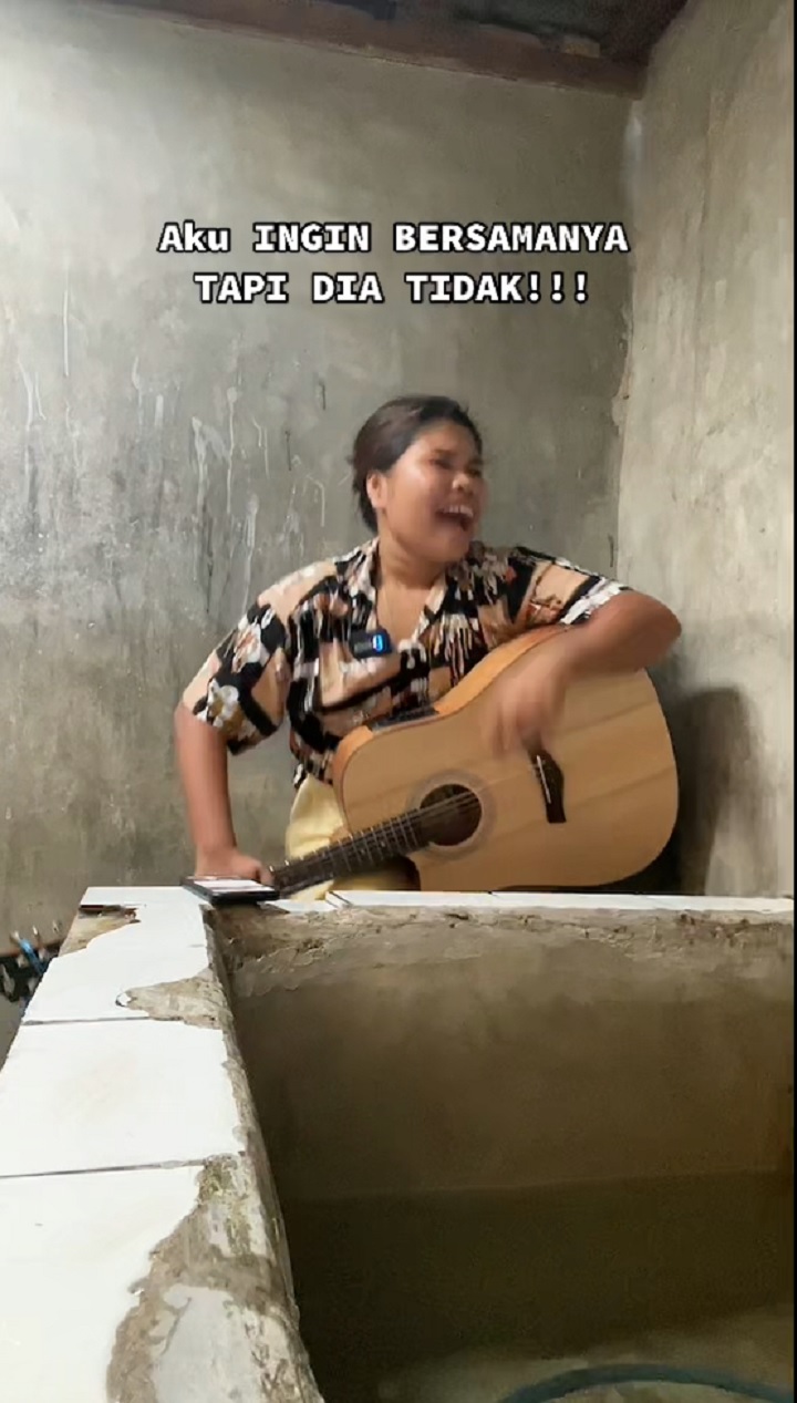 Nyanyikan lagu mewakili netizen