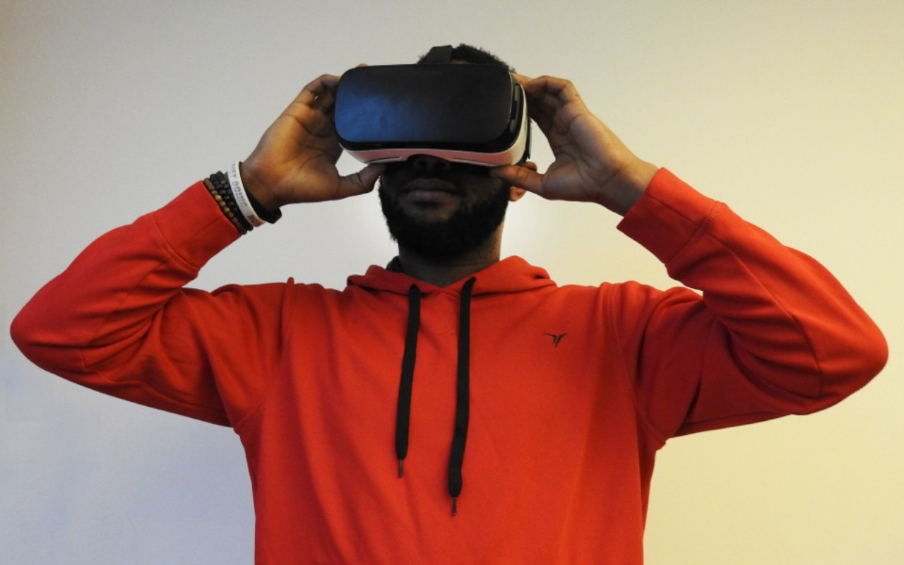 Kian Populer, Berikut 7 Manfaat Augmented Reality dan Virtual Reality Di Era Modern