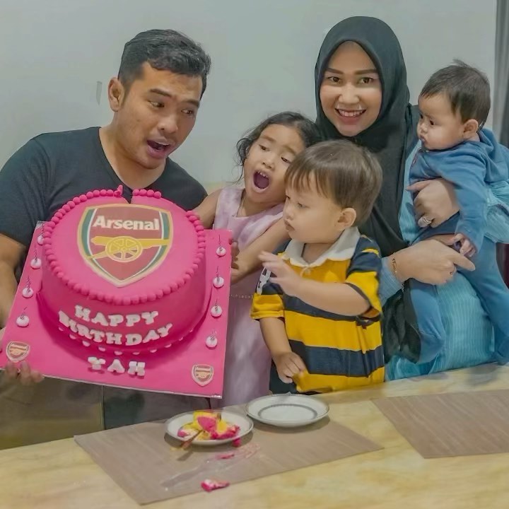 Kejutan Ultah Buat Ayah