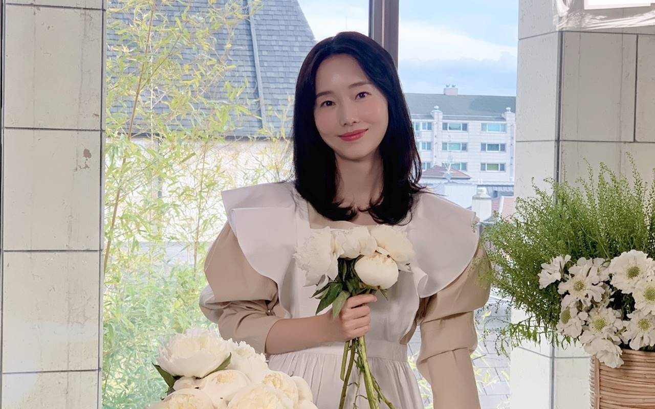 Lee Jung Hyun Melahirkan Putri Pertama Panen Ucapan Selamat Dari Sahabat Artis