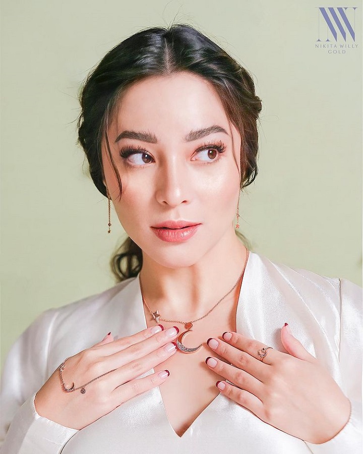 pesona hot mama