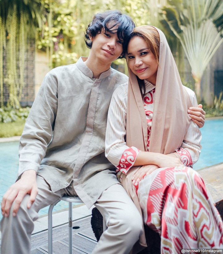 Selalu Dukung Sang Ibunda