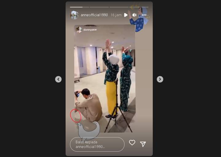 Beredar Potret Lebaran Adem Putri Anne dan Arya Saloka, Posisi Tangan Bikin Salfok