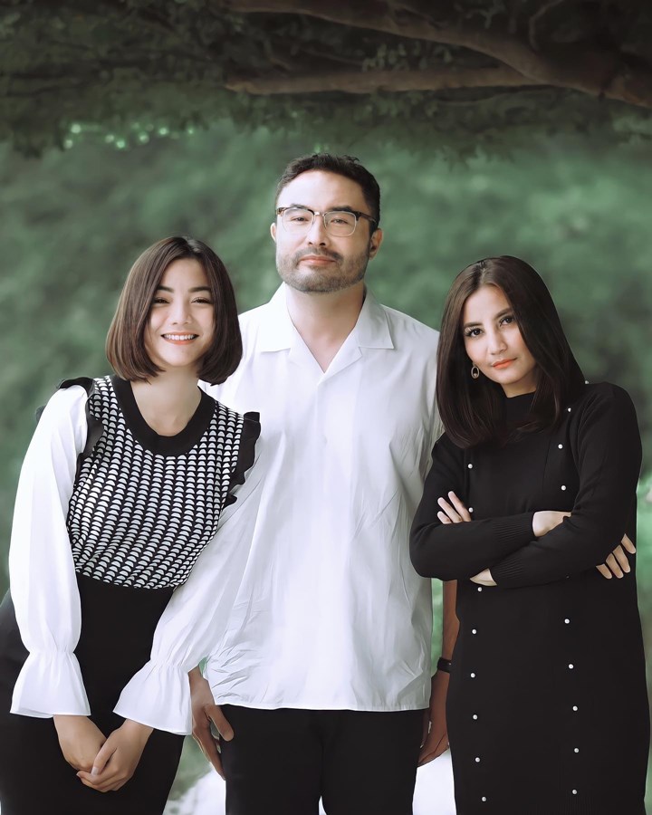 Bersama Mama dan Papa 'Ikatan Cinta'