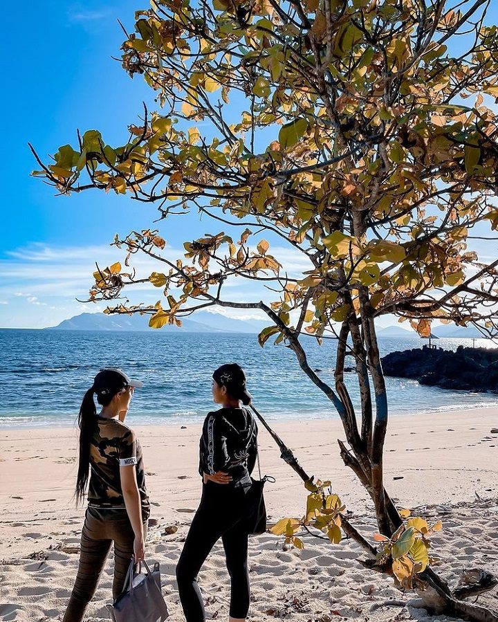 Liburan ke watotena