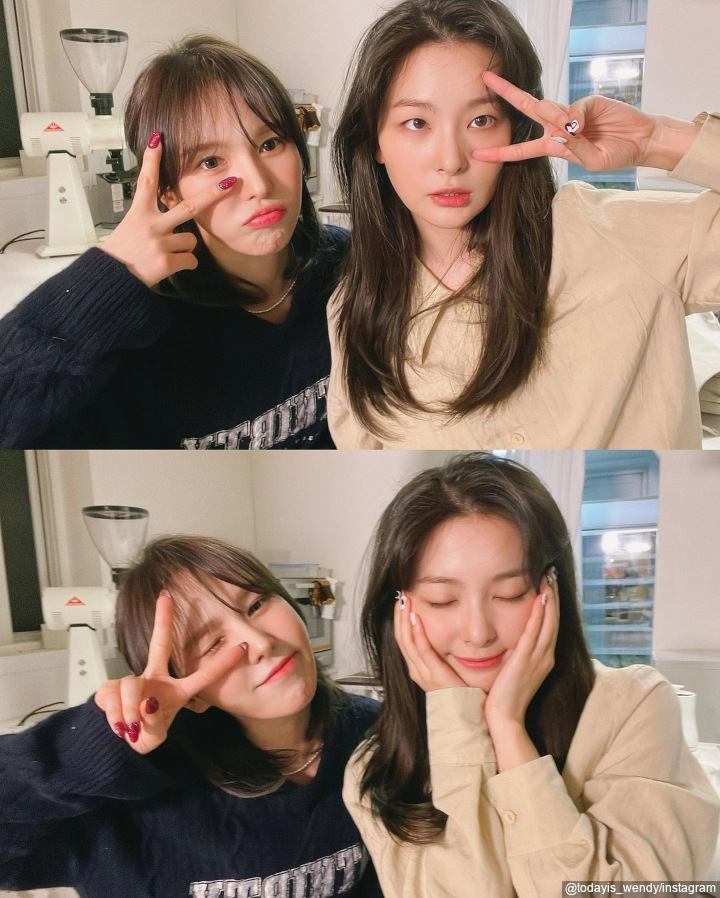 selfie manis bersama seulgi