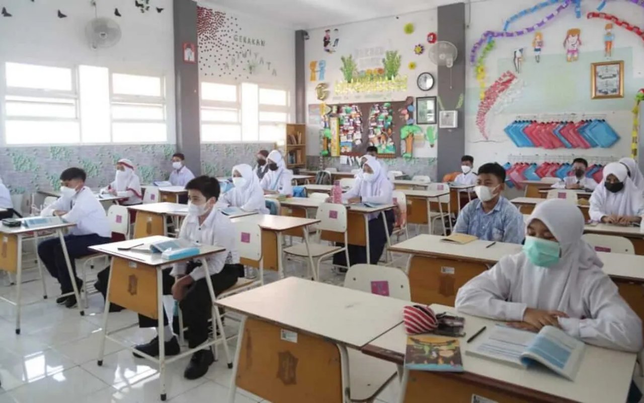 Dalam SKB 4 Menteri Sekolah Tatap Muka Diizinkan Digelar 100 Persen, Simak Syaratnya