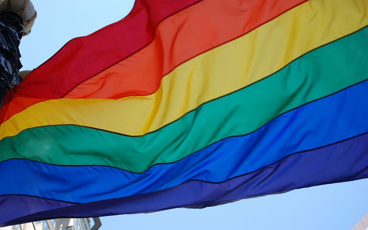 'Setuju' Dengan Mahfud MD, Pakar Hukum Sebut Isu LGBT Belum Diatur Dalam KUHP