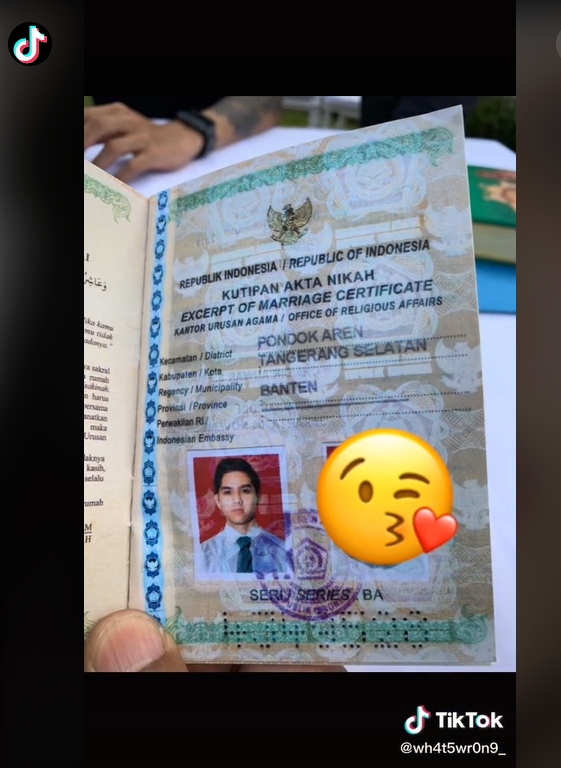Sempat Bantah, Kini Malah Ramai Tersebar Diduga Buku Nikah Al Ghazali