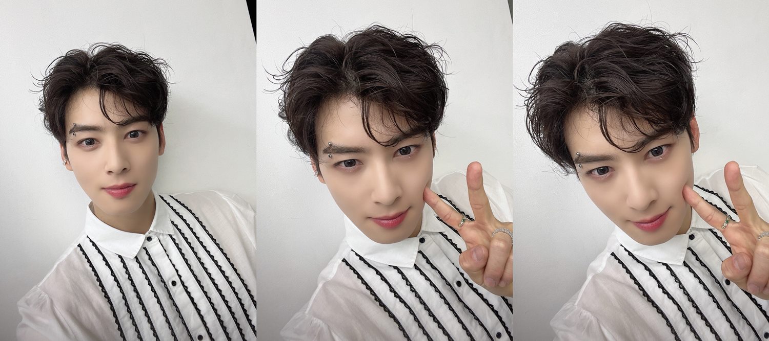Cha Eun Woo ASTRO membagikan swafoto baru kepada penggemar