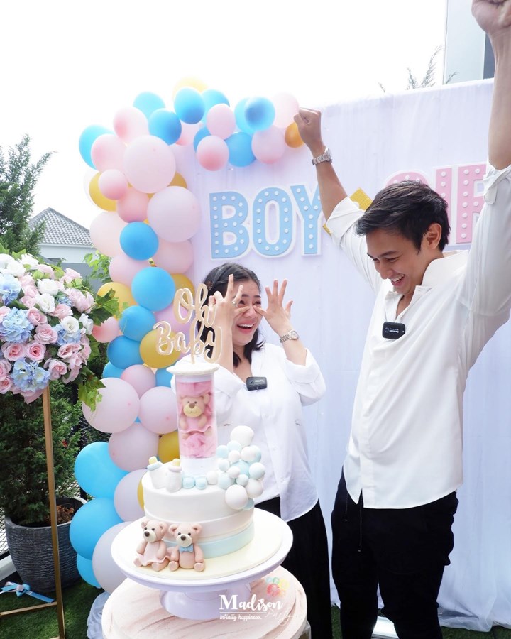 Felicya Angelista dan Immanuel Caesar Hito