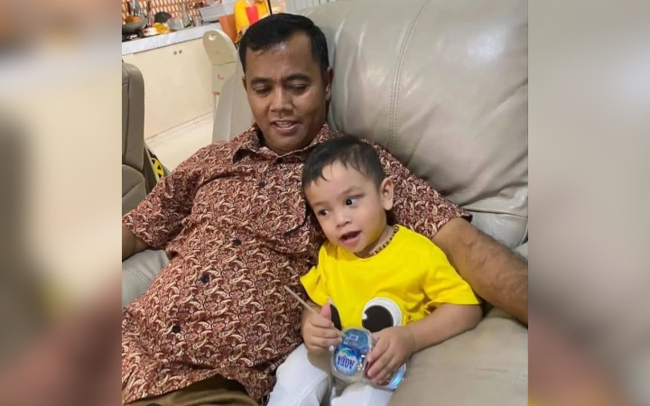 Haji Faisal Tertawa Sedih Dimusuhi Doddy-Tante Vanessa Angel