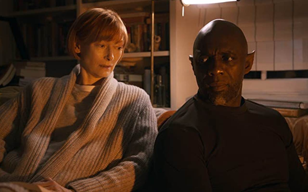 Idris Elba Jadi Jin Kabulkan 3 Permintaan Tilda Swinton di Trailer 'Three Thousand Years of Longing'