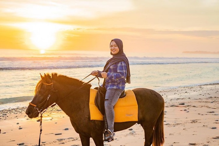 Berkuda di Sumba
