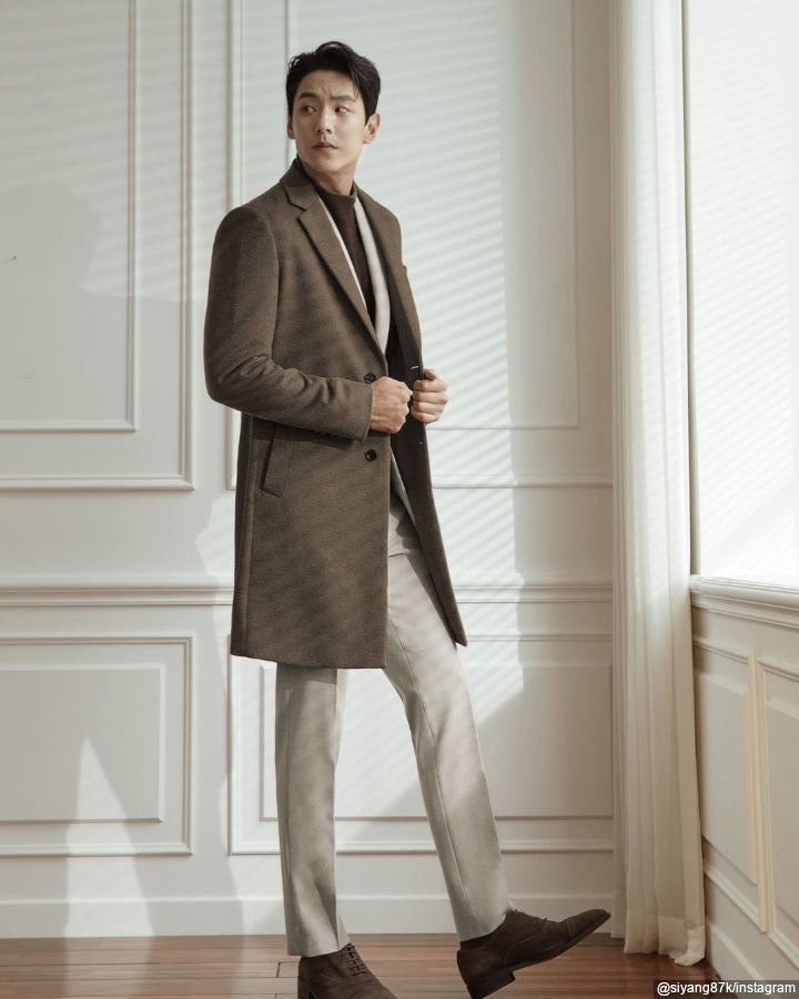 Debut Sebagai Model