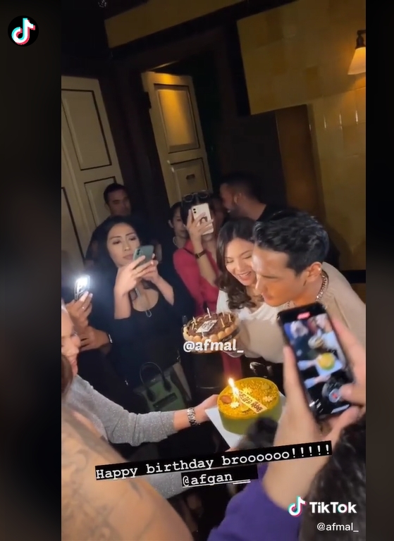 Afgan Kepergok Bareng Cewek Cantik Diduga Pacar Baru, Momen Mesra Ini Disorot