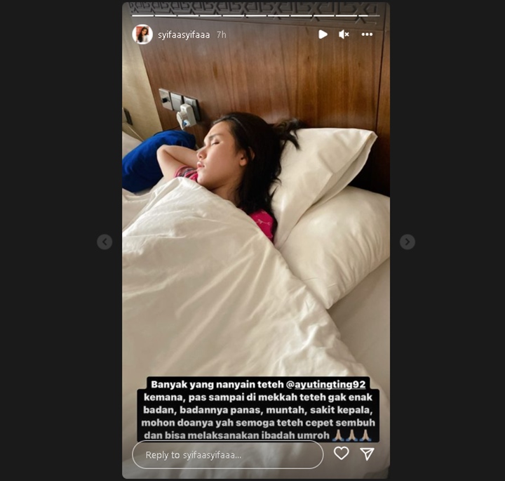 Tiba di Tanah Suci, Syifa Malah Ungkap Ayu Ting Ting Jatuh Sakit dan Muntah-muntah