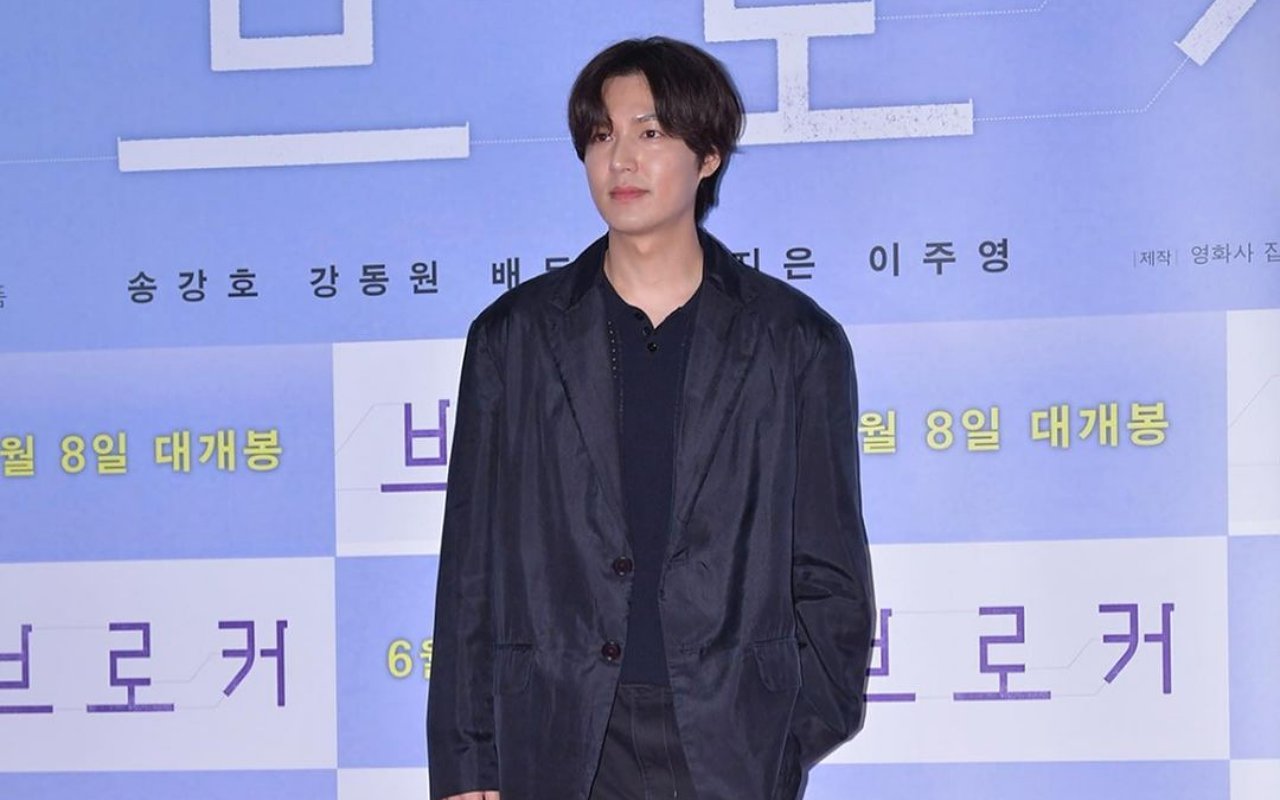 Lee Min Ho Dibilang Lebih Berisi di Premiere 'Broker', Pipi Chubby Tuai Sorotan
