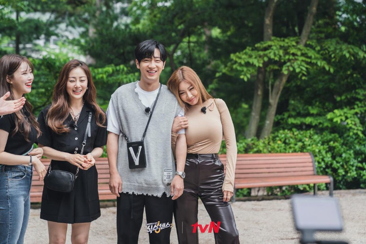 Gak Malu Buat <i>Skinship</i>