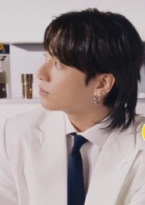 Bicara Pendapatnya Soal Gaya Rambut Mullet di Iklan, Jungkook BTS Malah Mendadak Minta Maaf