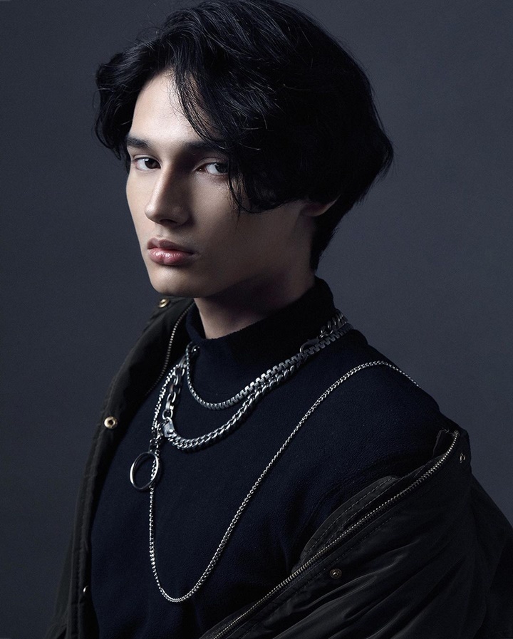 Miliki <i>Side Profile</i> Luar Biasa