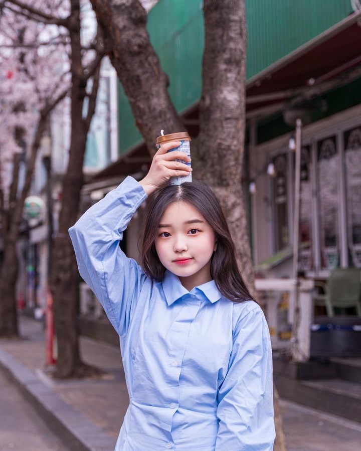 Fotogenik dan Bersahabat dengan Kamera