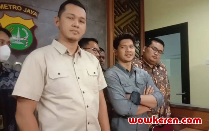 Iko Uwais Penuhi Panggilan Polisi  Soal Kasus Dugaan Pengeroyokan Pada Rudi