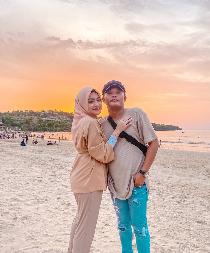 Saling Tukar Nomor Ponsel