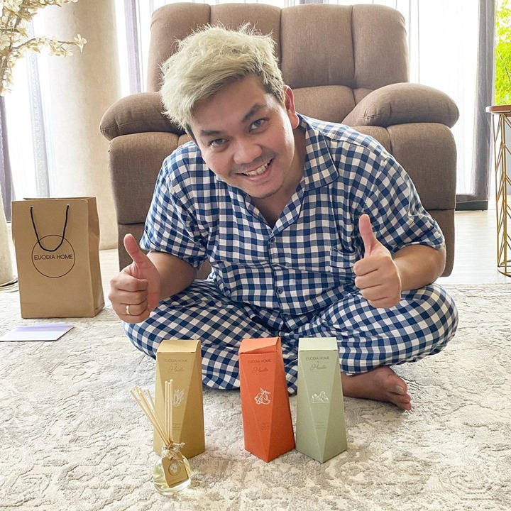 Ubah Warna Rambut