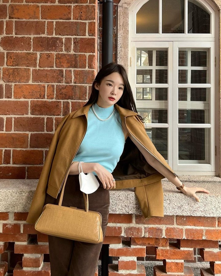 Kenakan OOTD Ala <i>Lady Bos</i>