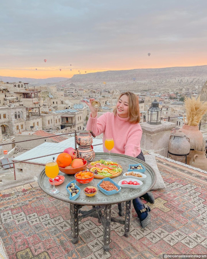 Melancong ke Cappadocia
