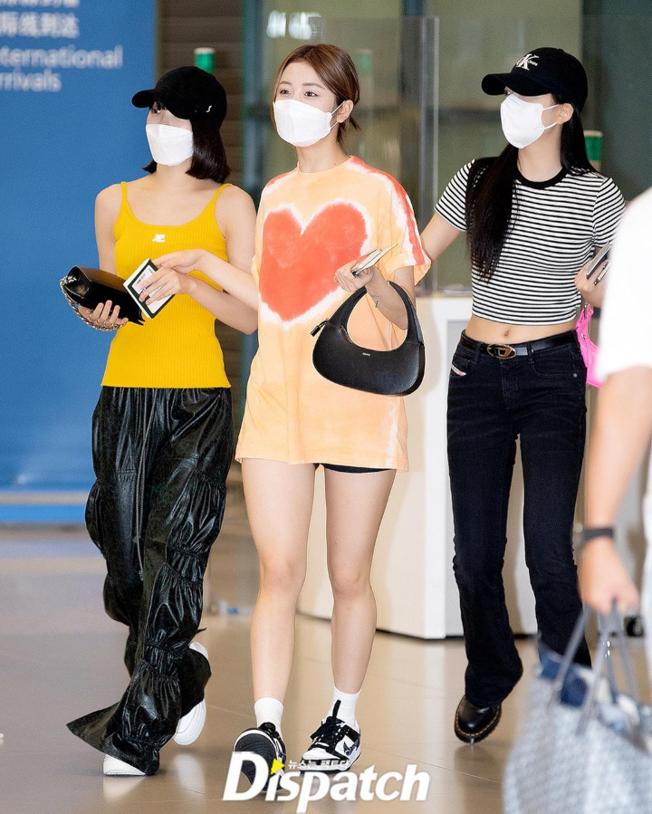 Huh Yunjin LE SSERAFIM Dibilang Pakai Daster Bali 1